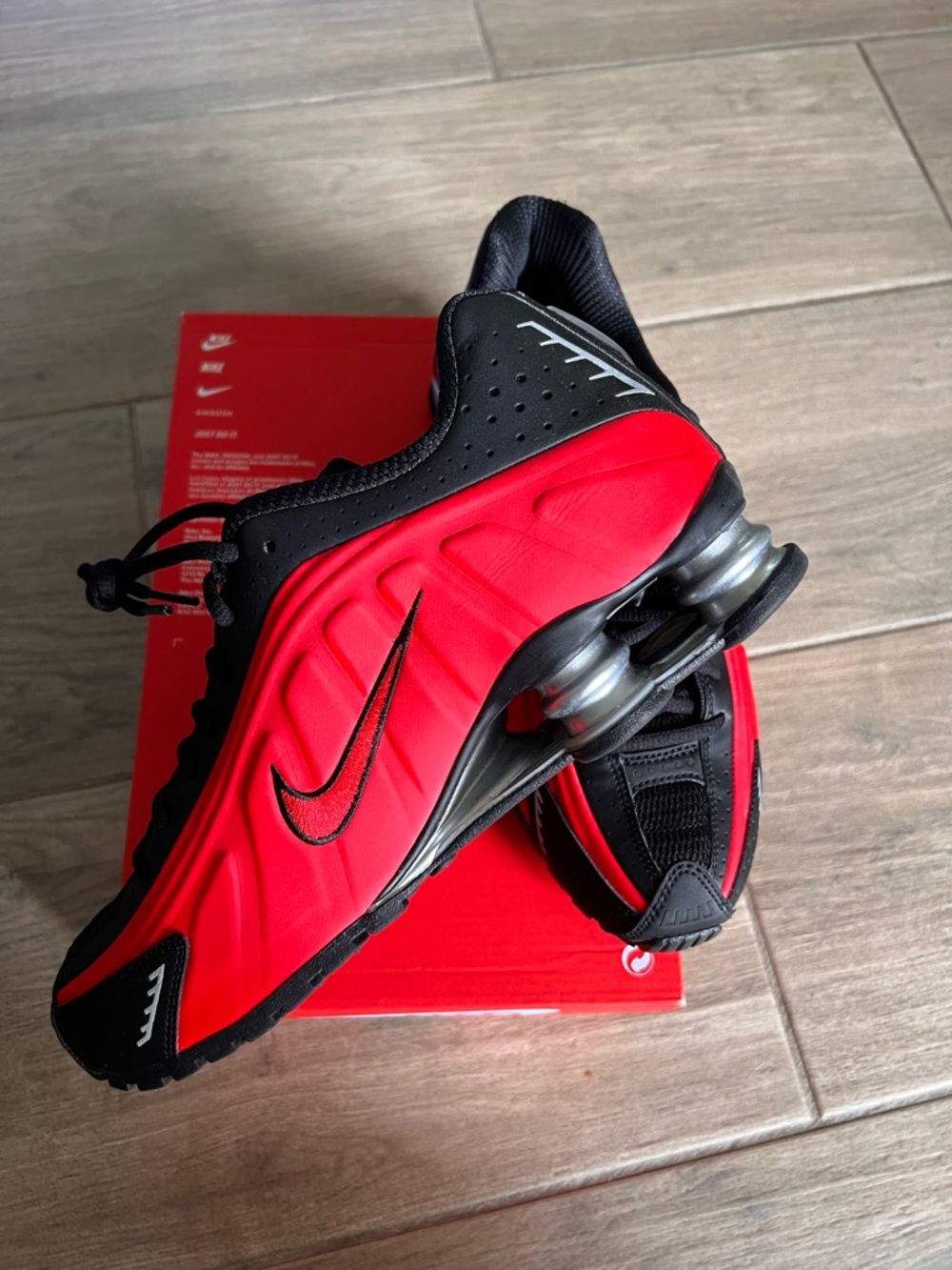 Nike Shox R4( box without lid ) - Picture 3 of 7